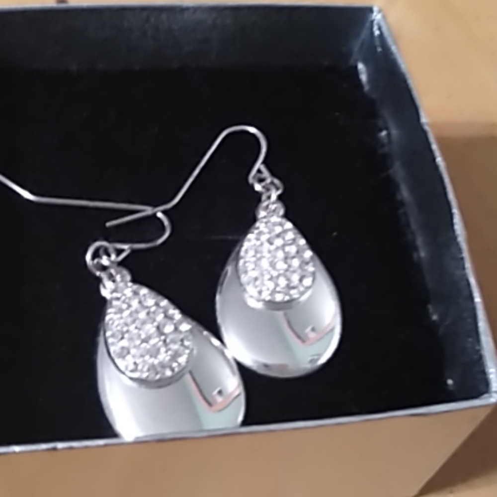 FREE with any purchase Earrings